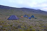Kemp #4 pod horou Rypefjellet