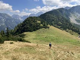 Sestup do Bärensattel (1698 m)