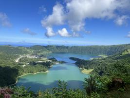 Lagoas Verde a Azul z busu