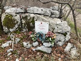 Pomníček zabitého partyzána