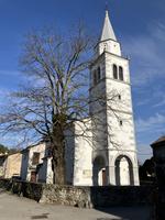 Kostel Dolnje Ležeče