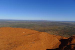 Kata Tjuta v dáli