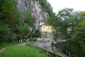 Svatyně Covadonga